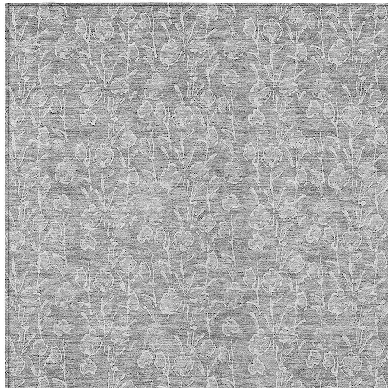 HomeRoots Floral Transitional Rectangle Outdoor Rug