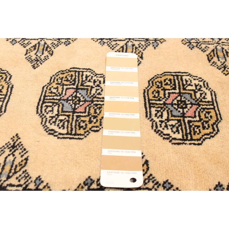 ECARPETGALLERY Hand-knotted Peshawar Bokhara Beige Wool Rug - 3'1 x 5'0
