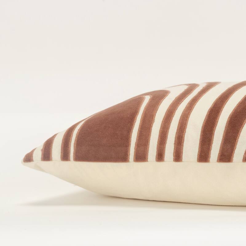 Rizzy Home Contemporary Pillow Cover - 14"x26"