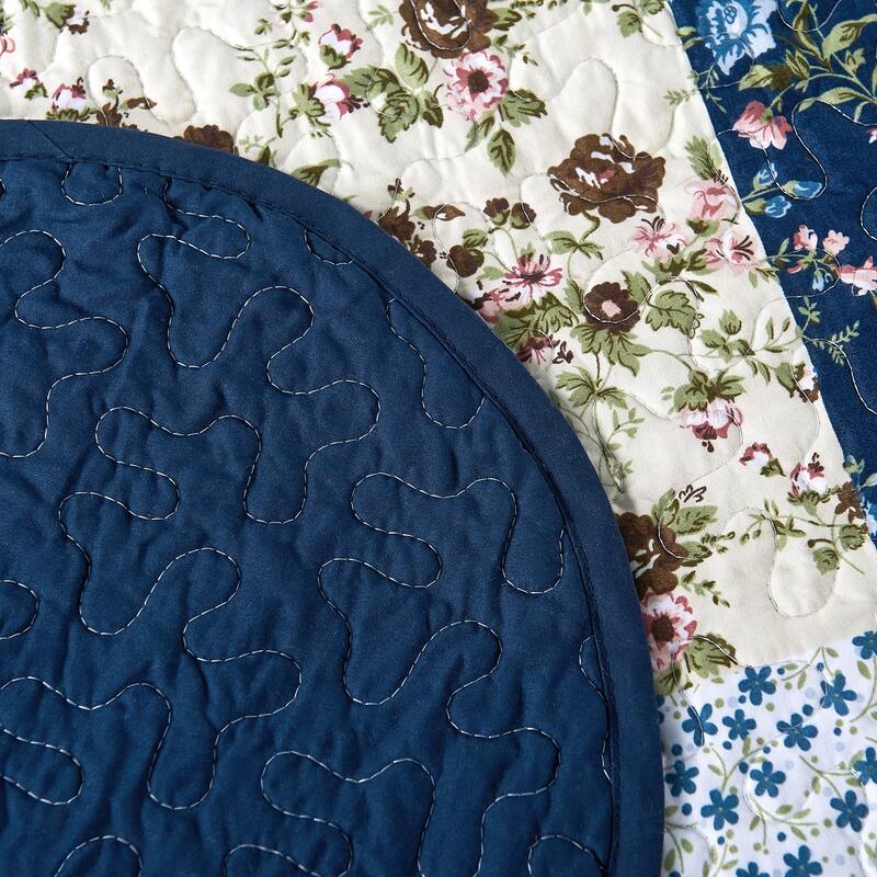 Serenta 8 Piece Quilted Patchwork Bedspread Set