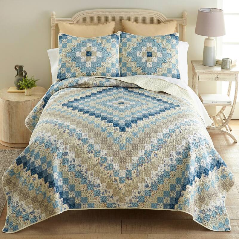 Donna Sharp Blue Diamond Polyester Quilt Collection - Twin