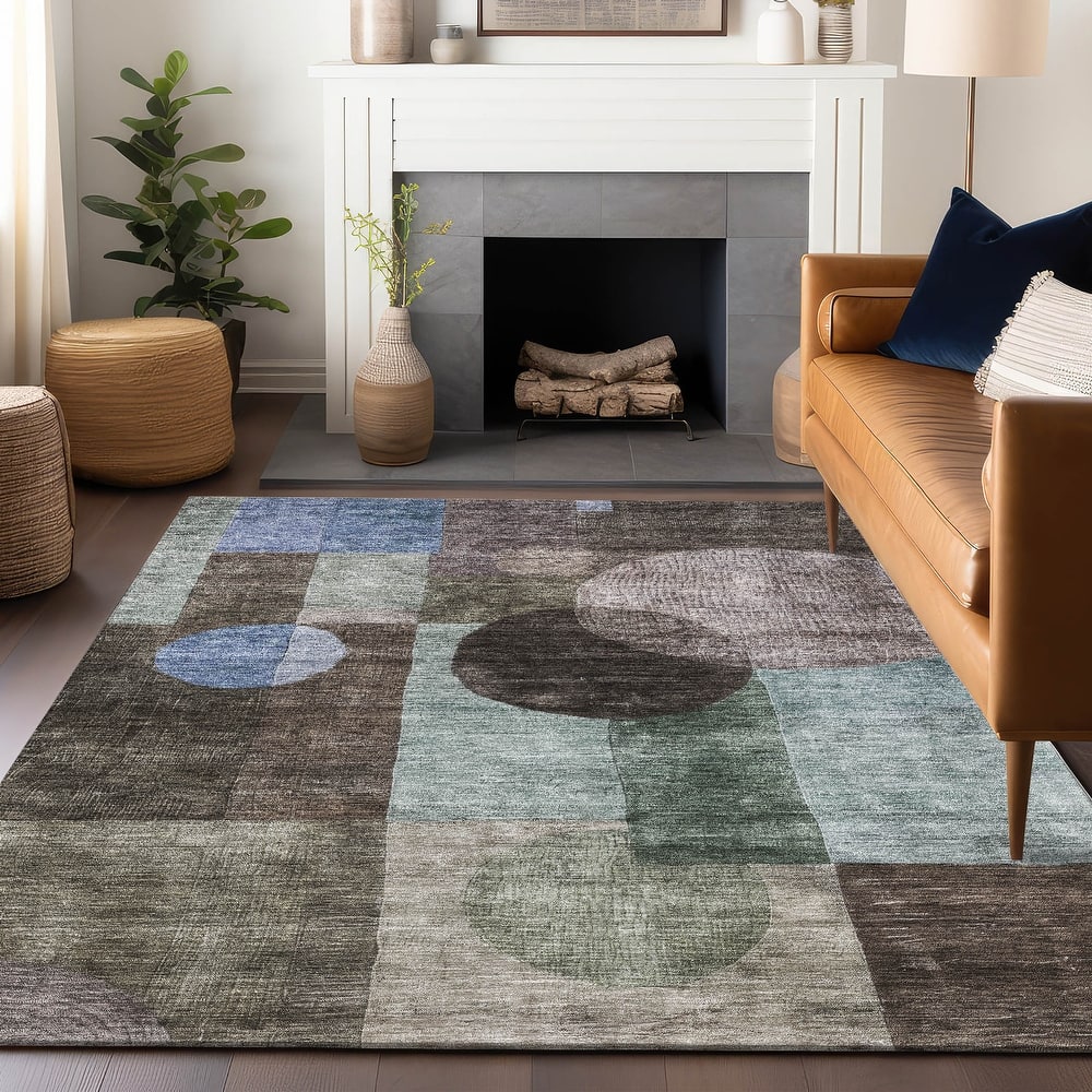 Machine Washable Indoor/ Outdoor Abstract Geo Chantille Rug