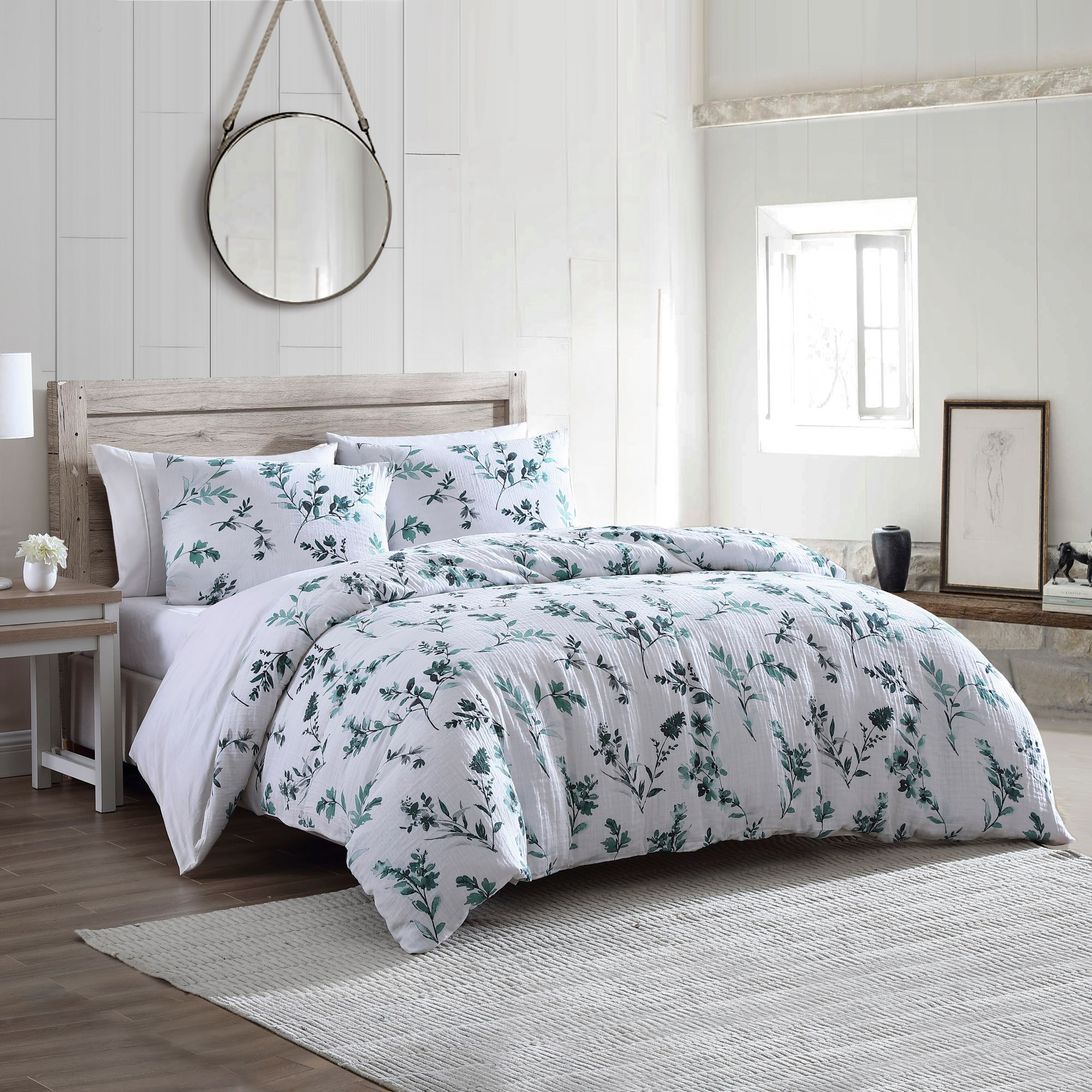  Laura Ashley- Queen Comforter Set, Cotton Reversible Bedding Set,  Includes Matching Shams with Bonus Euro Shams & Throw Pillow Covers (Bramble  Floral Green, Queen) : Home & Kitchen