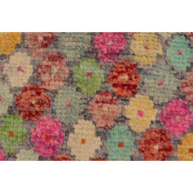 Shabby Chic Balochi Barr Gray/Red Hand Knotted Wool Rug - 3'0'' x 4'11''