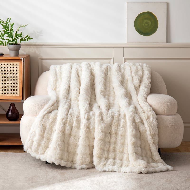 Ultra Fine Natural Cascade Faux Fur Throw Blanket