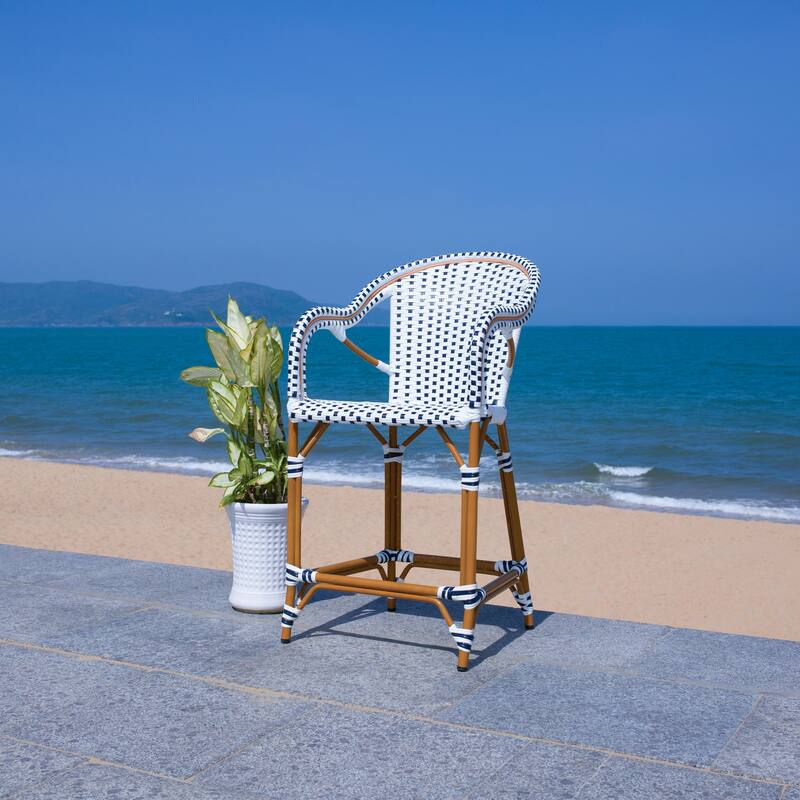 SAFAVIEH Charlize Outdoor Bistro 26-inch Counter Stool with Arms - 23Wx26Dx43H