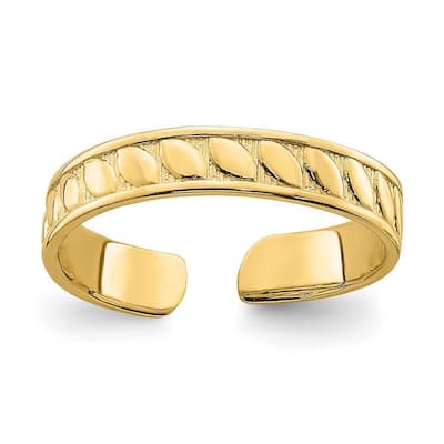 Curata 14 karat Yellow Gold Adjustable Leaf Engraved Design Toe Ring