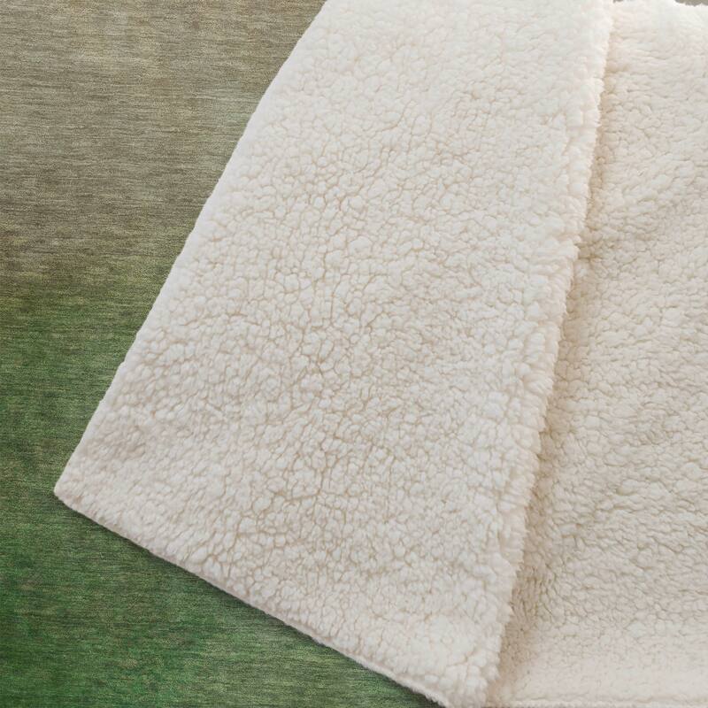 Premium Machine Washable Modern Ombre Sherpa Throw Blanket