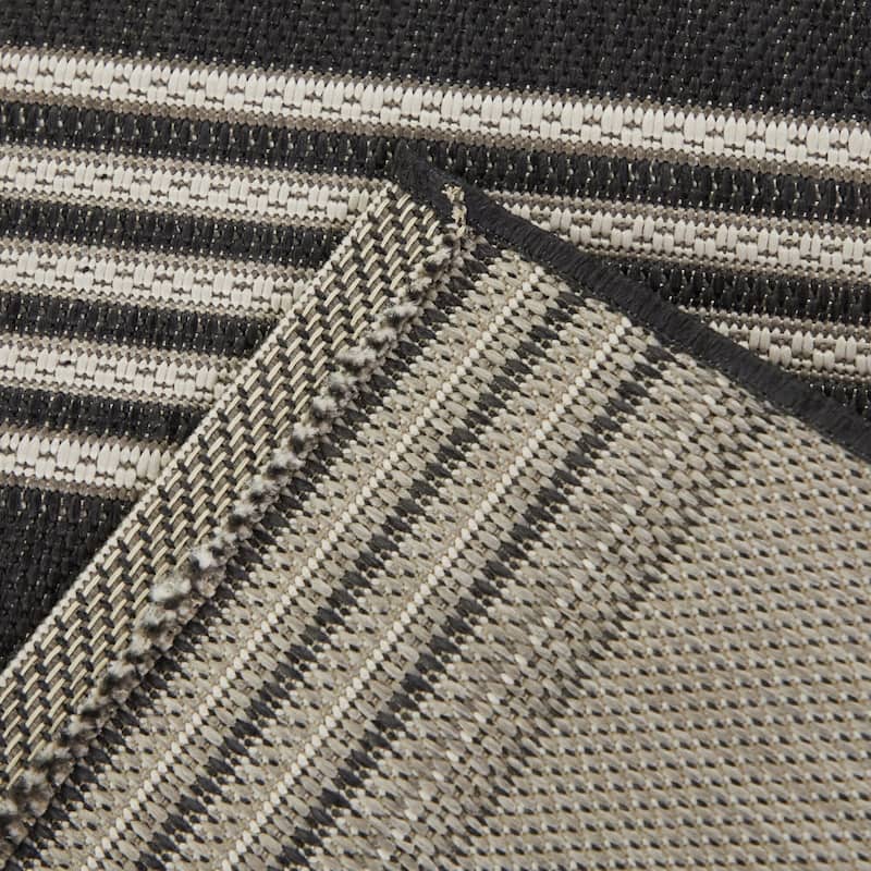 Fiorentino Geometric Indoor/Outdoor Area Rug