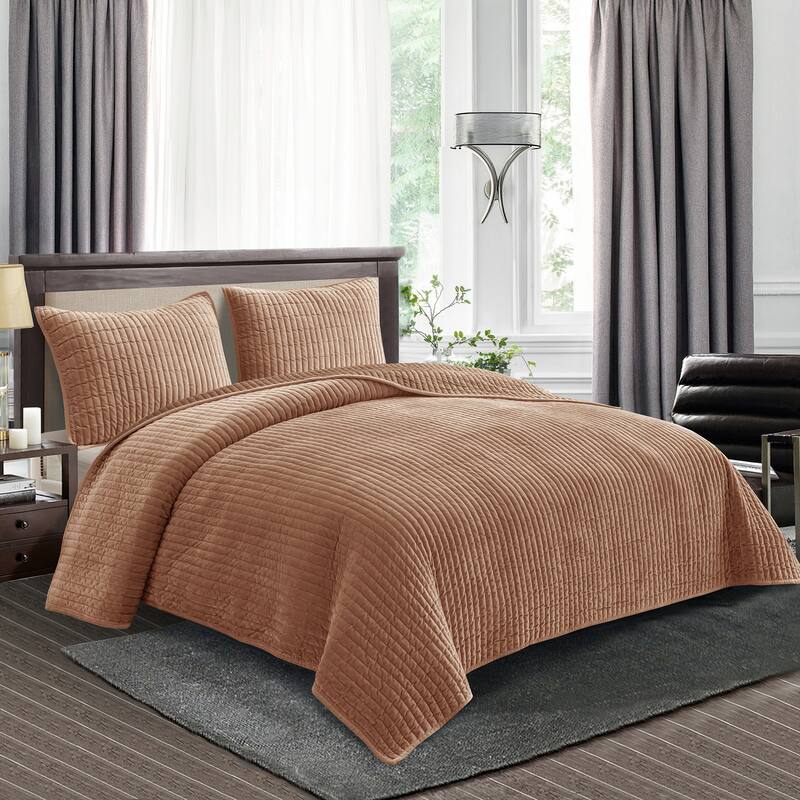 Wonderful Velvet 3 Piece Quilt Set
