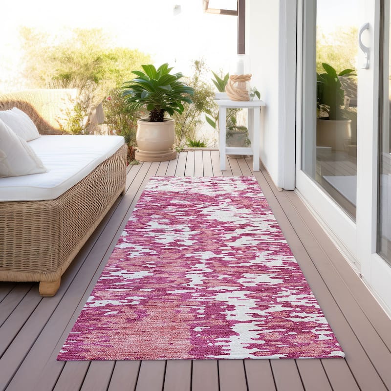 Machine Washable Indoor/ Outdoor Abstract Pixels Chantille Rug - Blush - 2'3" x 7'6"
