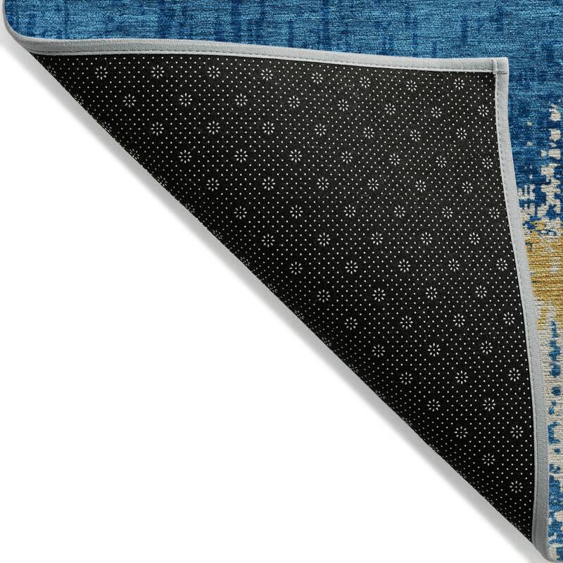 Machine Washable Indoor/ Outdoor Abstract Ombre Chantille Rug