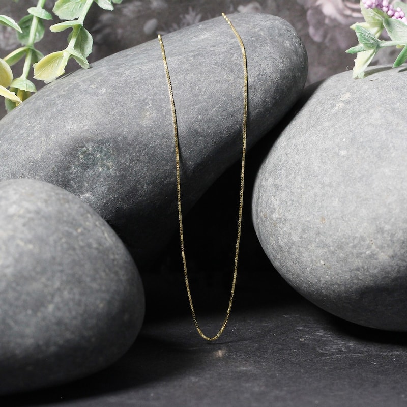 MayaMila 14k Yellow Gold Classic Box Chain 0.6mm