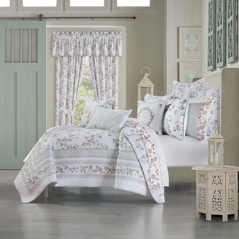 Royal Court Rialto Sage Quilt Set