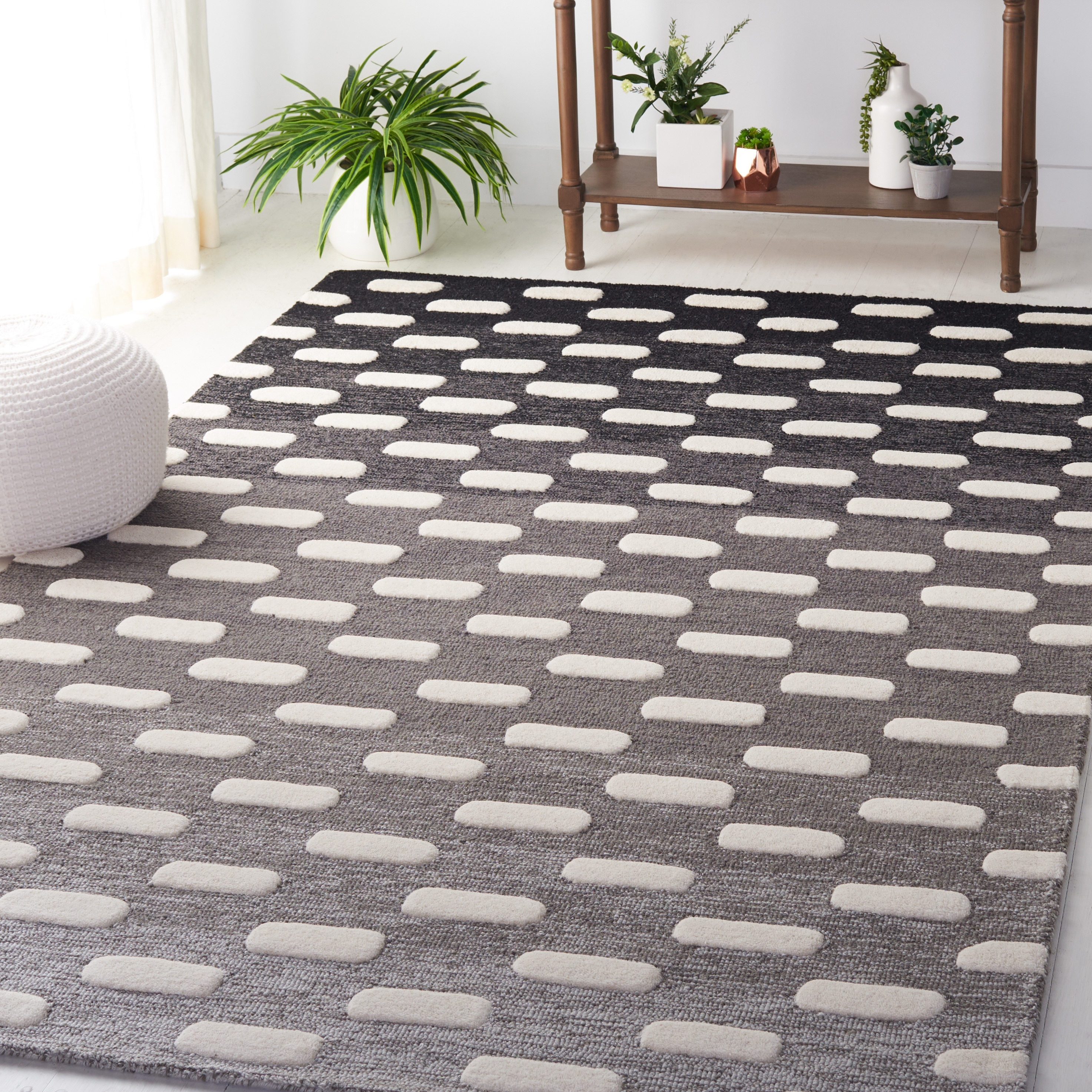 SAFAVIEH Handmade Metro Pertef Modern Wool Rug