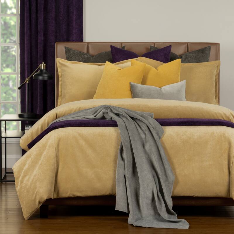 Mixology Padma 7 Piece Duvet Cover and Insert Set