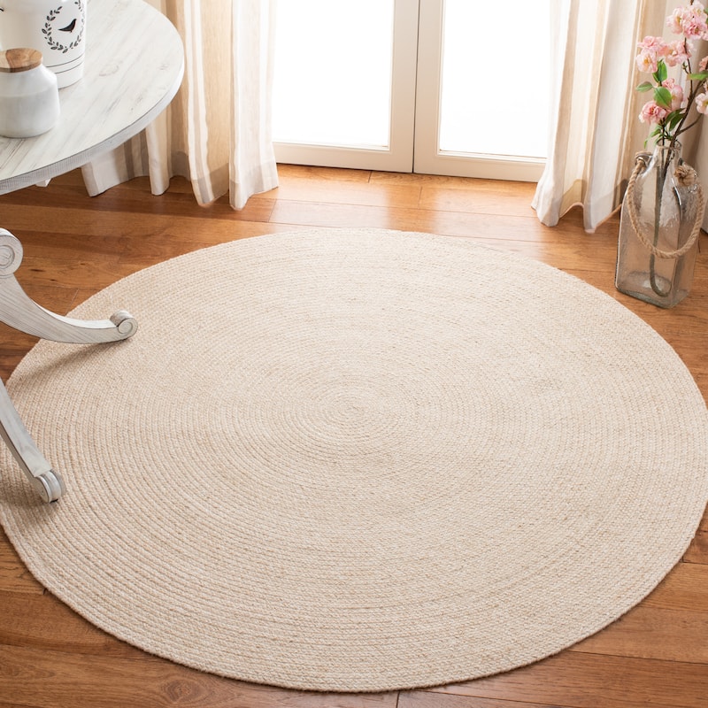 SAFAVIEH Handmade Handmade Bhavana Country Geometric Polyester Rug - 7' Round - Beige