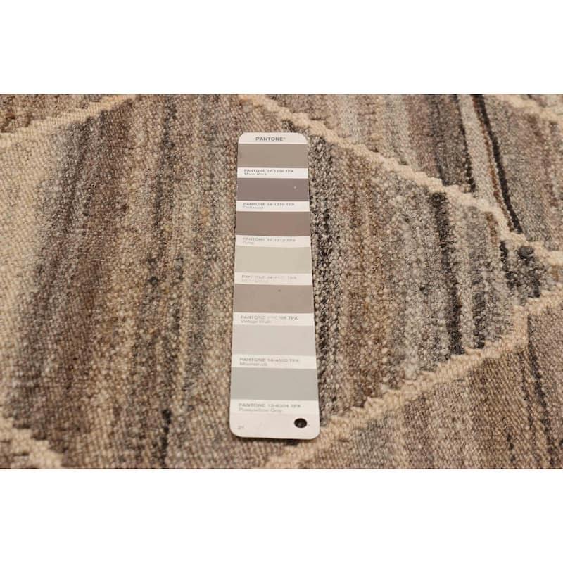 Sivas Taupe Kilim 5'2" x 6'6" - 5'2 x 6'6