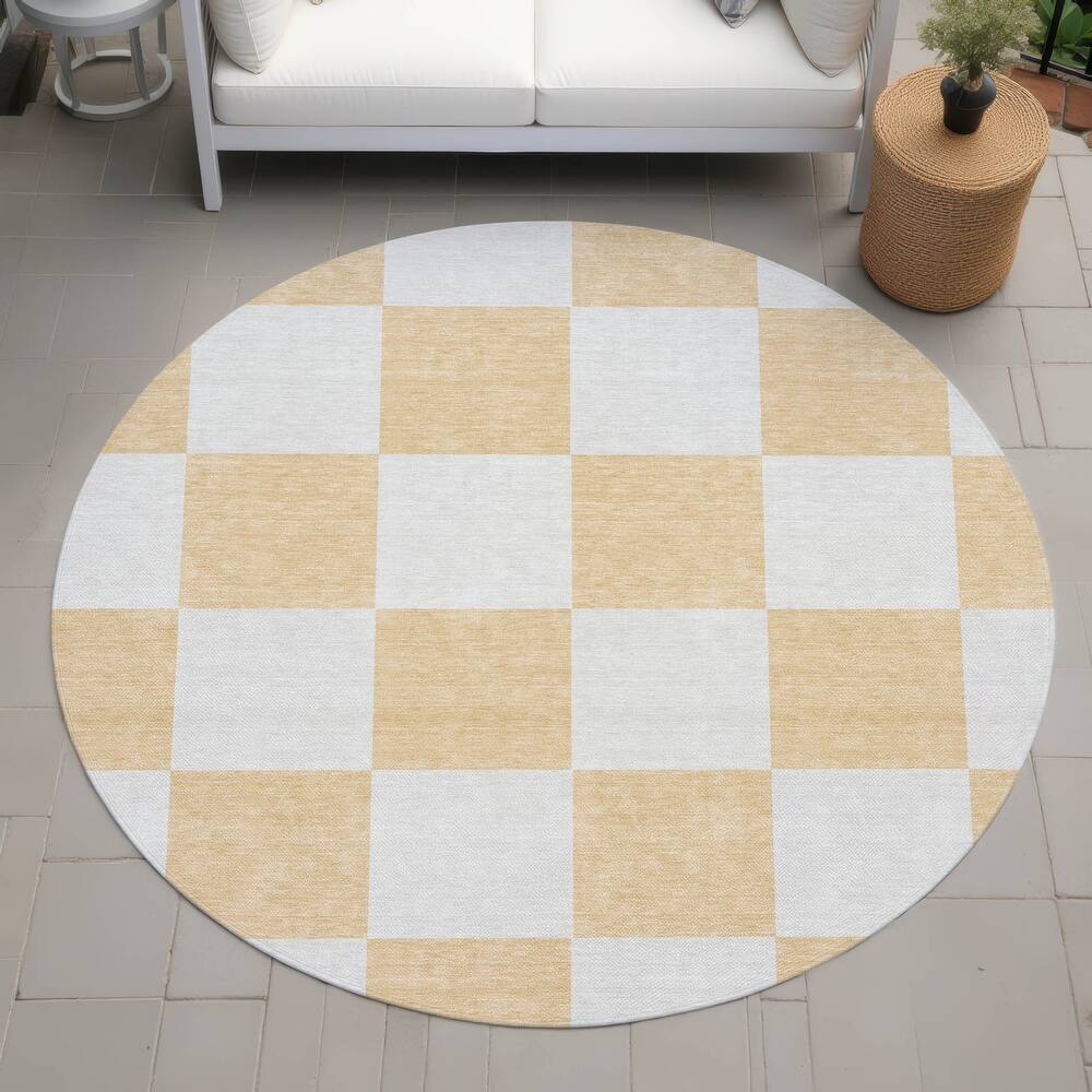 Machine Washable Indoor/ Outdoor Modern Checker Chantille Rug