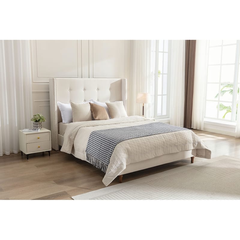Luxurious Traditional Upholstered King Bed for Dreamy Nights
