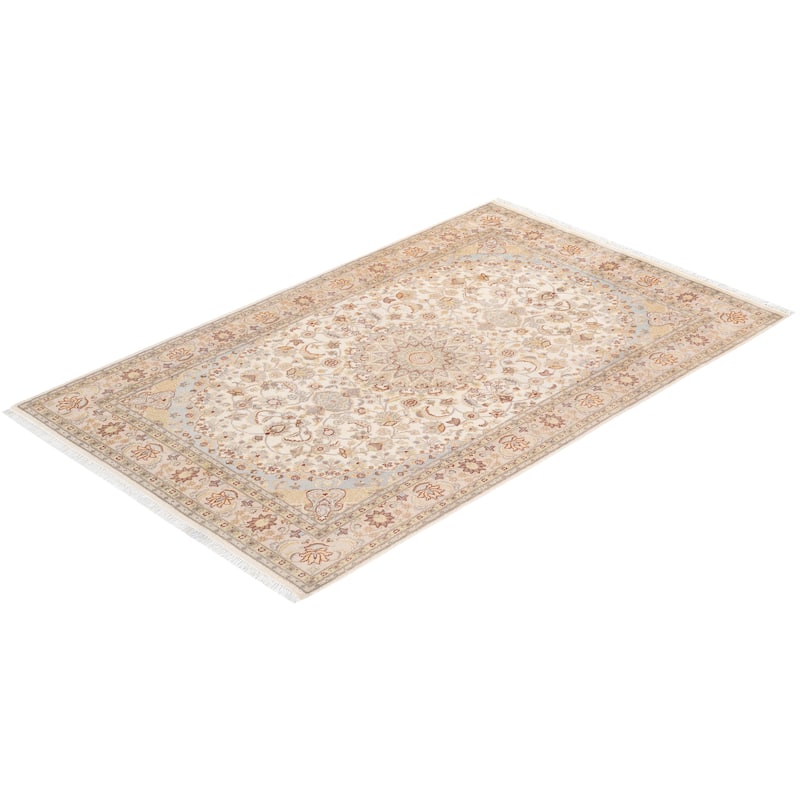 Overton Hand Knotted Wool Traditional Oriental Ivory Area Rug - 5' x 8'