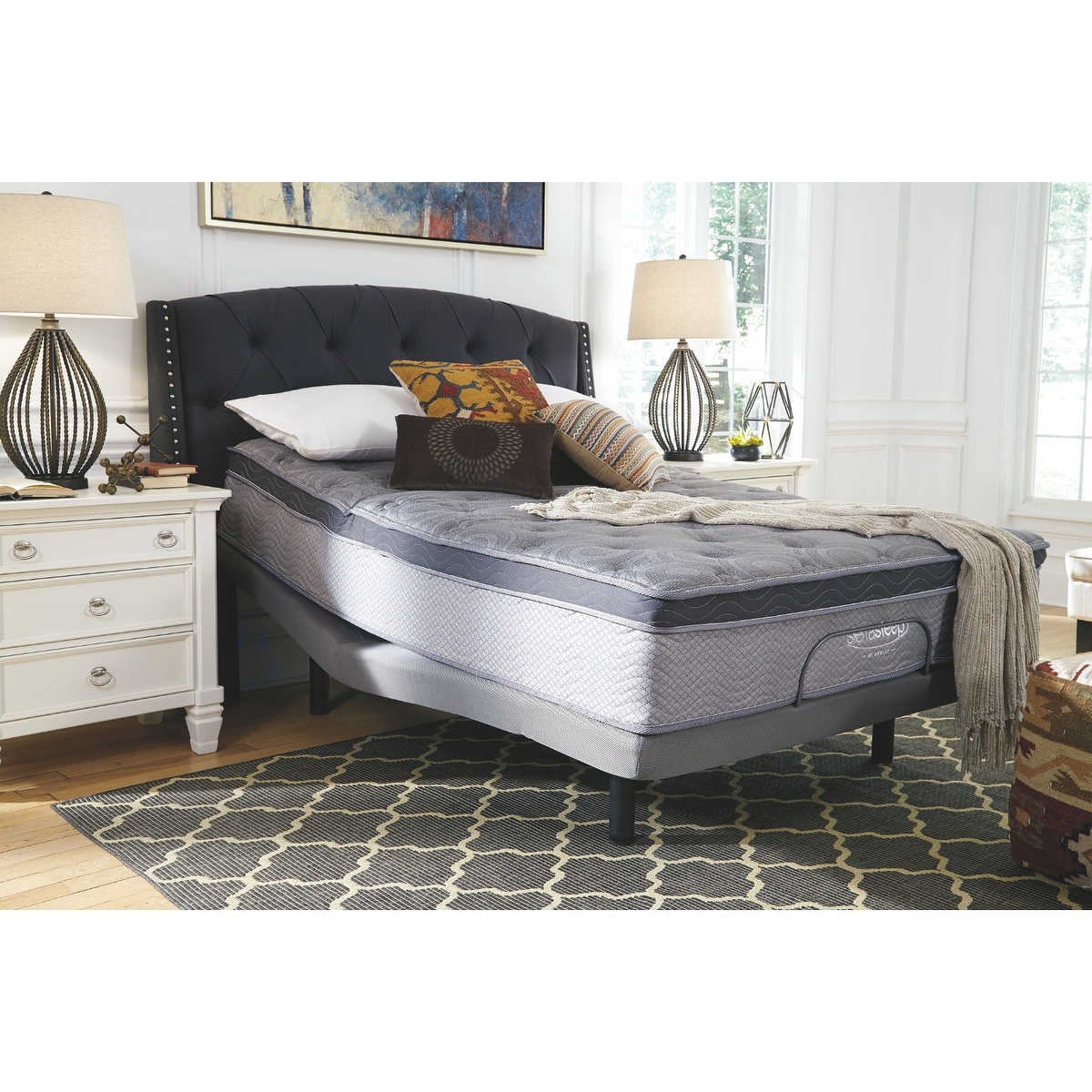 Signature Design by Ashley Augusta 12 Inch Mattress and Adjustable Base -  Overstock - 29237127