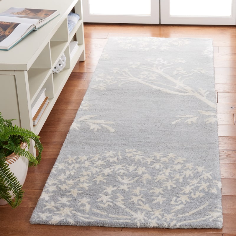 SAFAVIEH Handmade Bella Enriketa Modern Floral Wool Rug - 2'3" x 7' Runner - Light Blue/Ivory