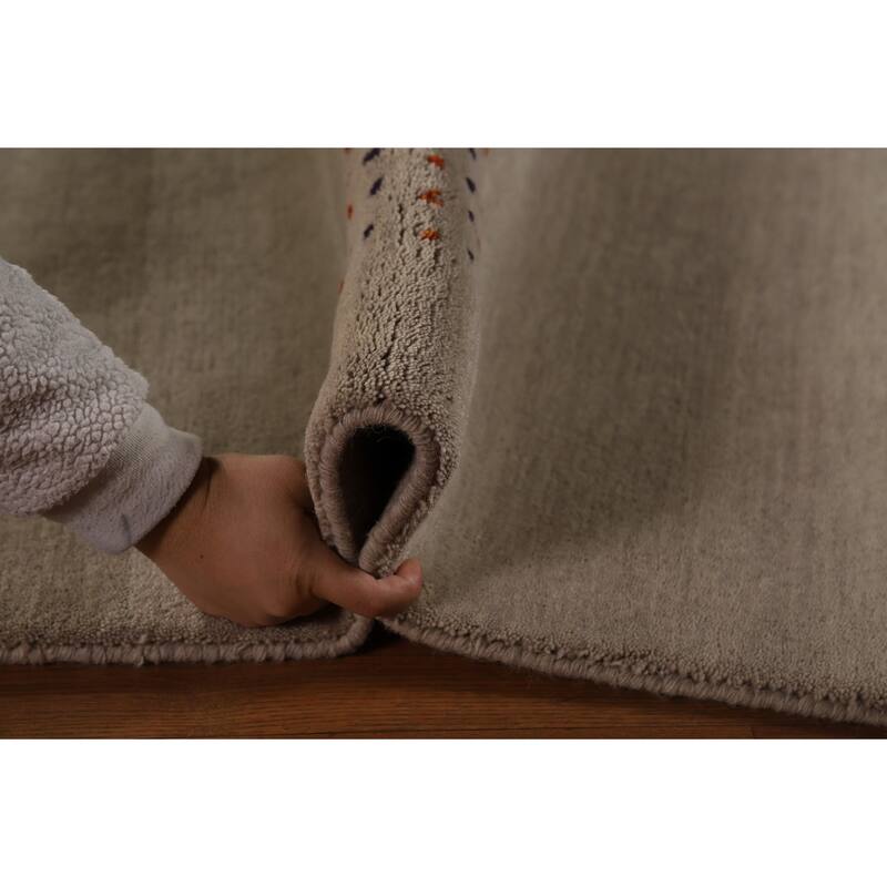 Tribal Gabbeh Area Rug Hand-Knotted Beige Oriental Wool Carpet - 5'7" x 7'10"