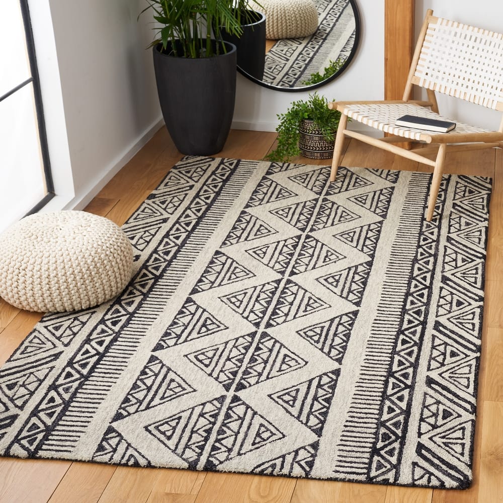 SAFAVIEH Handmade Metro Andreina Boho Tribal Wool Rug