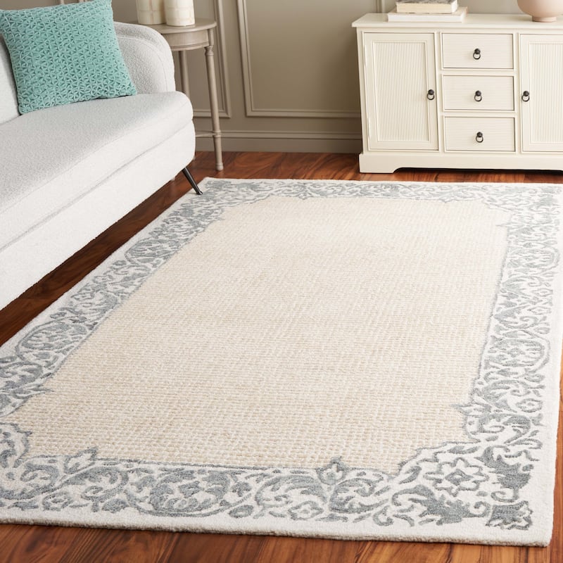 SAFAVIEH Handmade Ebony Snaedis Floral Wool Rug - 8' x 10' - Ivory/Grey