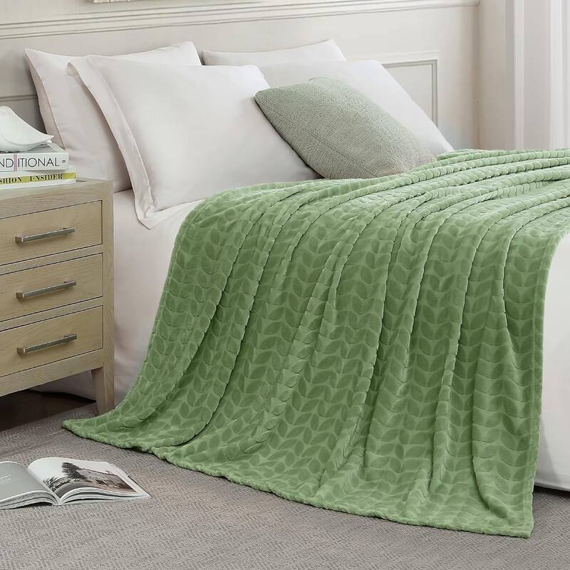 Walensee Fleece Throw Blanket Soft and Lightweight for Couch, Sofa, Bed and Lounge Chair, 50"x60"