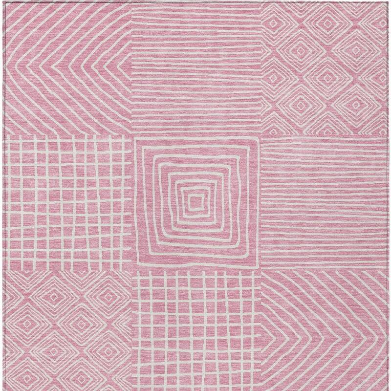 HomeRoots Geometric Transitional Rectangle Outdoor Rug