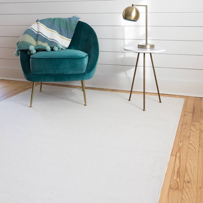 Porch & Den Morganfield Solid Color Area Rug