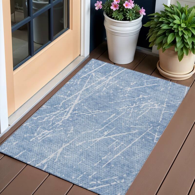 HomeRoots Abstract Transitional Rectangle Outdoor Rug - 3' x 5'