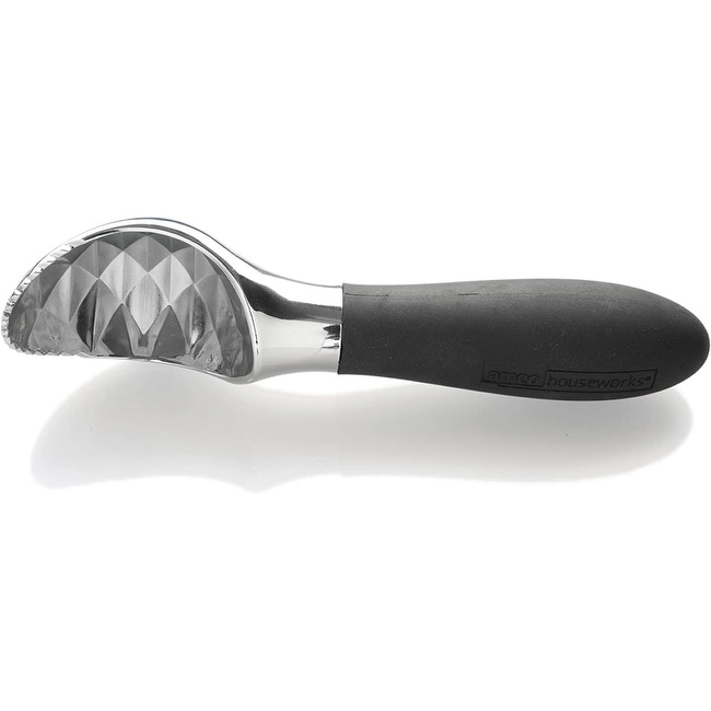 https://ak1.ostkcdn.com/images/products/is/images/direct/eae8b70b5204b06702e0069b555c40e7f2cd56cc/Amco-Serrated-Ice-Cream-Scoop-Black.jpg