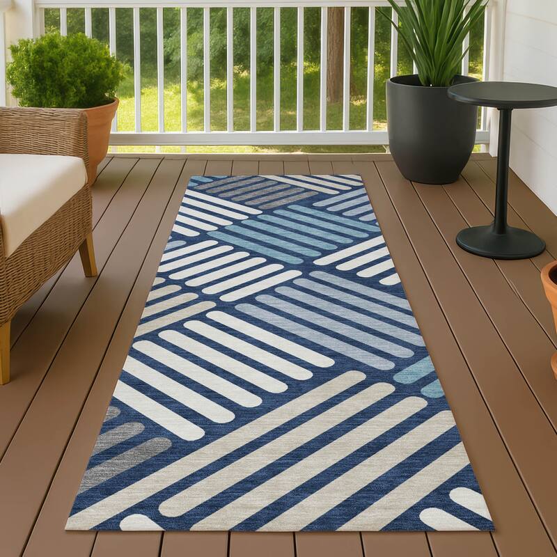 Machine Washable Indoor/ Outdoor Modern Weave Chantille Rug - Navy - 2'3" x 7'6"