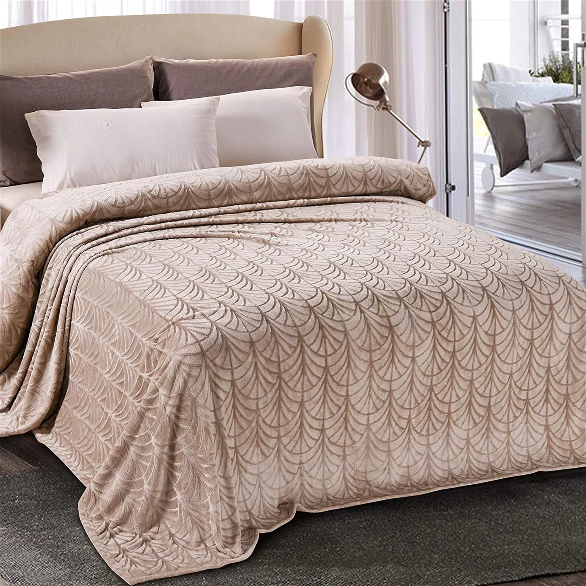 Flannel Fleece Lightweight Bed Blanket King Size 90x104 Inch Pink