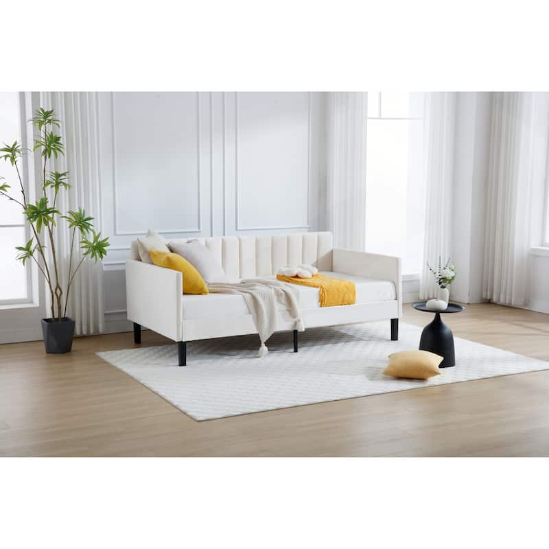 Luxurious Velvet Upholstered Daybed with Advanced Design