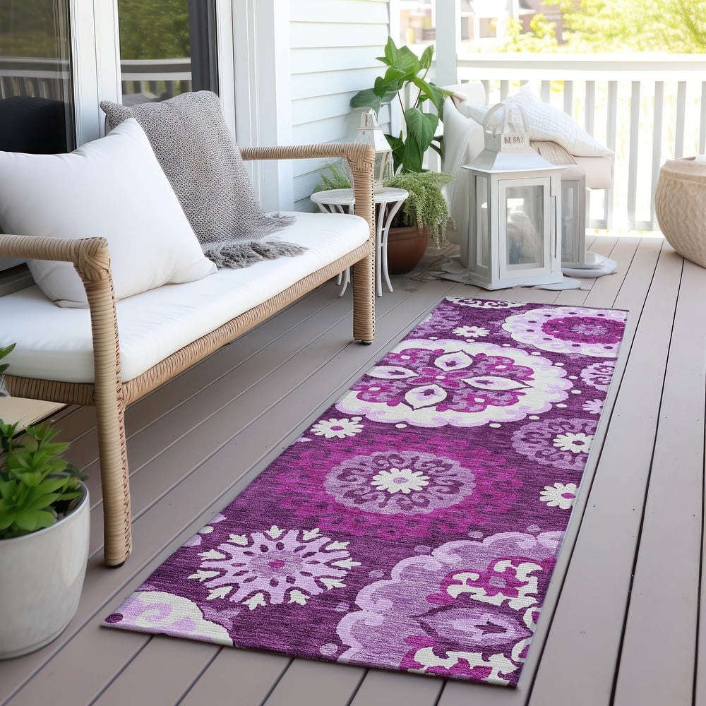 Machine Washable Indoor/ Outdoor Chantille Casual Medallion Rug