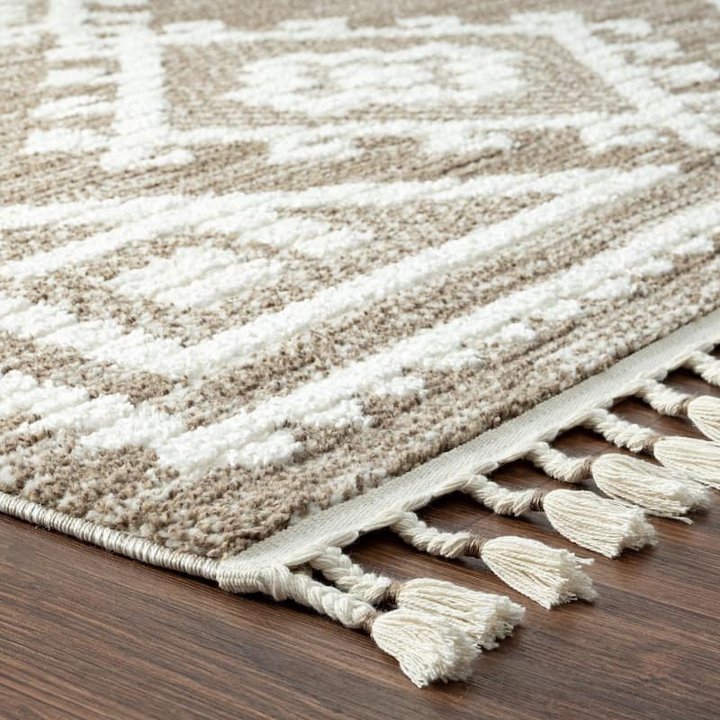Luxe Weavers South Western Fringe Geometric Area Rug for Living Rooms