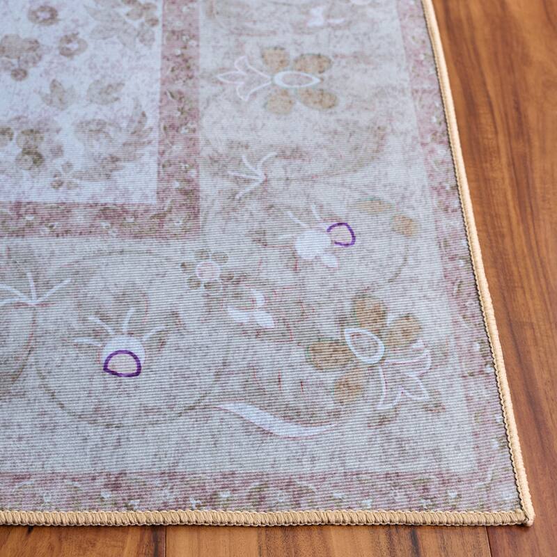 SAFAVIEH Tucson Gheorghina Machine Washable & Slip Resistant Rug