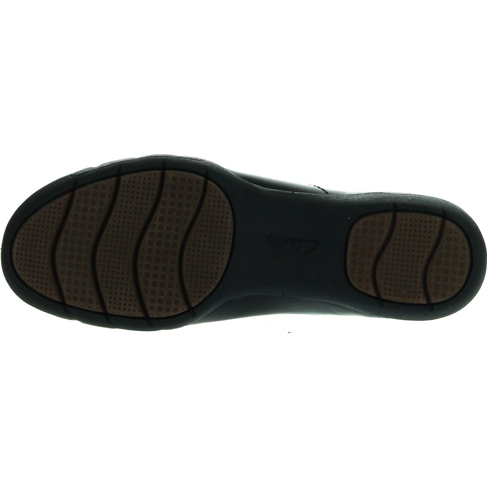 clarks ladies flat lace up shoes