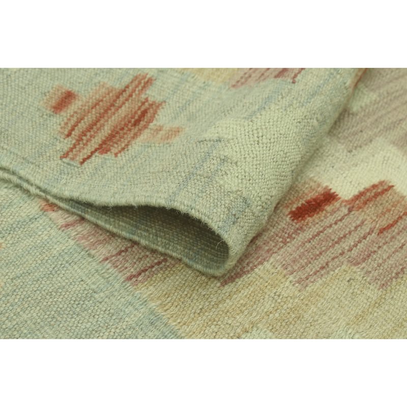 Sun Faded Flatweave Agharr Ivory/Lt. Green Rug - 4'1" x 5'8"