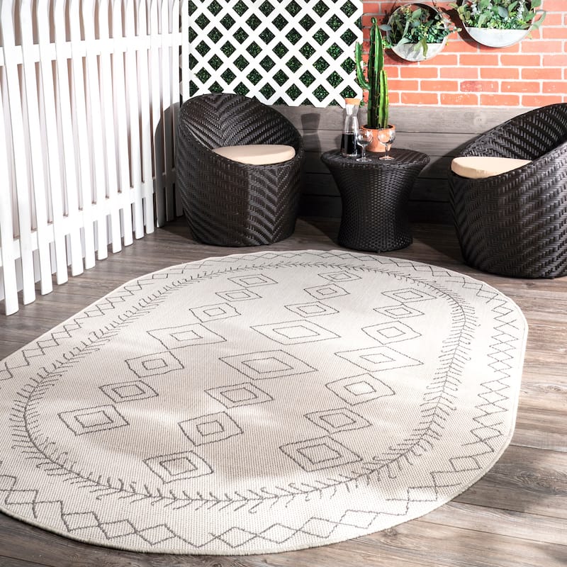 Nuloom Serna Moroccan Indoor/Outdoor Area Rug - 6' x 9' Oval - Ivory