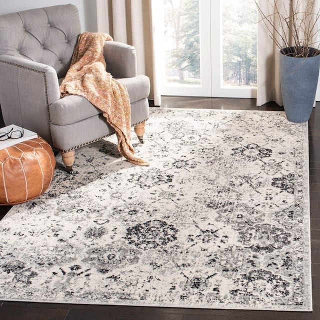 SAFAVIEH Madison Avery Boho Chic Distressed Area Rug - 2'3" x 4' - Silver/Grey