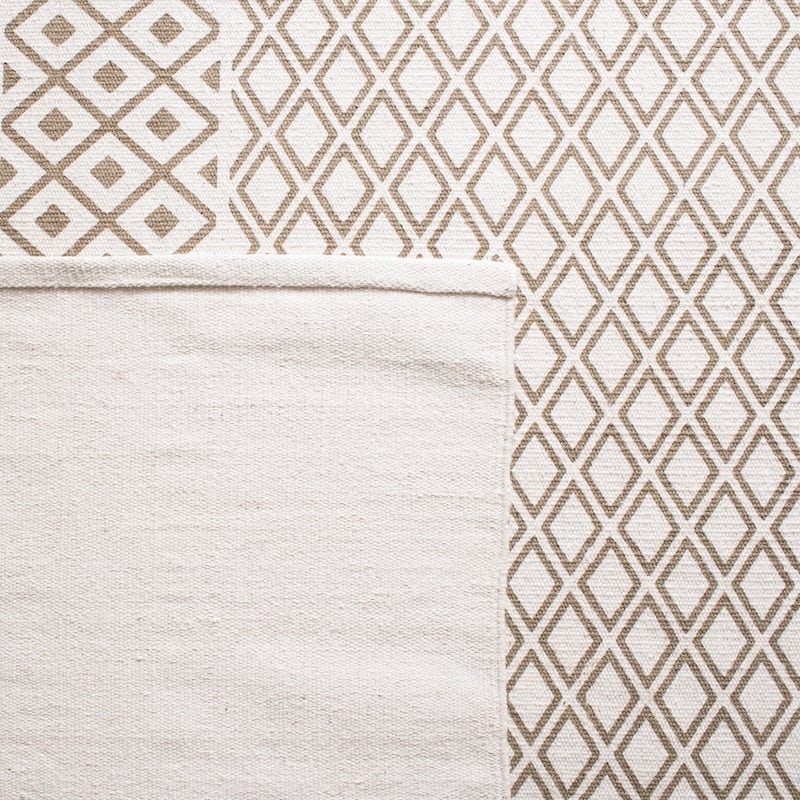 SAFAVIEH Handmade Cedar Brook Mykola Modern Cotton Rug