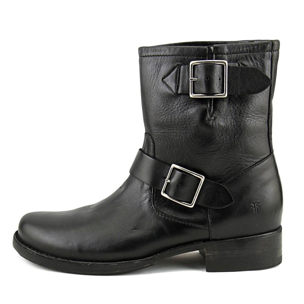 frye vicky engineer black