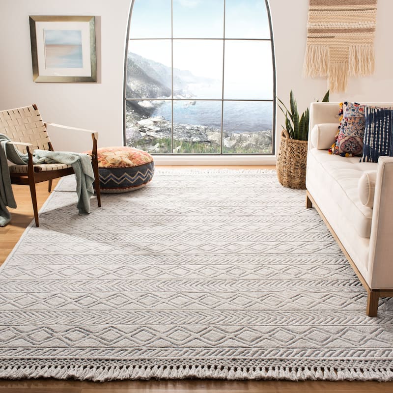 SAFAVIEH Handmade Casablanca Shag Jenney Tribal Wool Rug - 8' x 10' - Ivory/Blue
