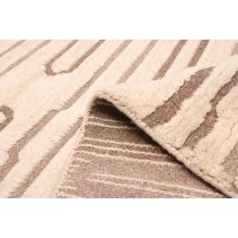 ECARPETGALLERY Hand-knotted Tangier Cream Wool Rug - 5'5 x 7'8