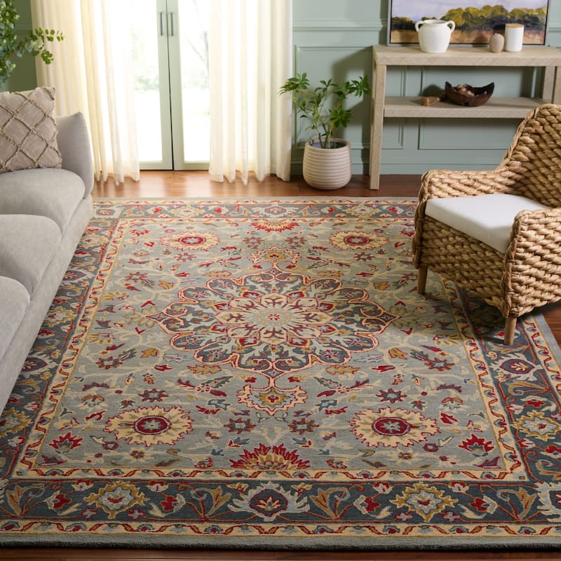 SAFAVIEH Handmade Heritage Leaf Stamp Traditional Wool Rug